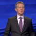 Ken Jennings se abriu sobre sua participação especial Gilmore 2, e eu amo como Adam Sandler contribuiu para a cena do Jeopardy fora da câmera