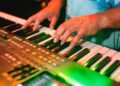'Kit Bank' de equipamento de música para ajudar jovens artistas