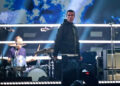 Liam Gallagher diz que está proibido de jogar pandeiro e maracas em multidões nos shows do Oasis
