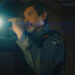 Lou Diamond Phillips e Elisha Pratt em acertar os detalhes no drama do crime indígena 'Keep Soerm'