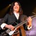 Lucy Dacus muda a capa do álbum 'Forever Is A Feeling'