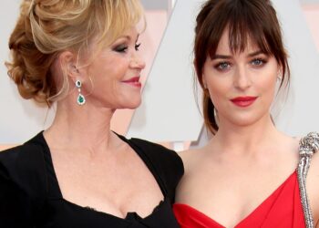 Melanie Griffith, fotos do tapete vermelho de Dakota Johnson para Splitsville