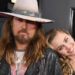 Miley Cyrus talentoso pai Billy Ray Cyrus Uma música original para seu 64º aniversário com dois de seus ícones de rock