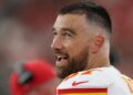 Momentos de destaque de Travis Kelce: romance, futebol e muito mais