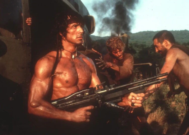 Noah Centineo interpretará John Rambo, embora Stallone, uma vez preferido, outro ator