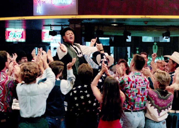 O Chubby Checker não comparecerá à sua própria indução do Hall da Fama do Rock and Roll. Aqui está a reviravolta