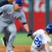 O Royals rendeu a liderança tardia na derrota por 6-3 para os Rangers