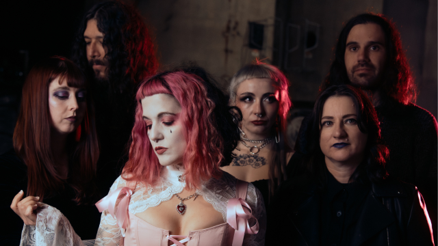 O álbum do segundo ano da Maggie Pills Unblow, anunciou Melbourne Shows