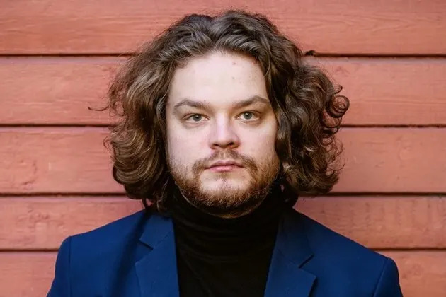 O co-roteirista 'Flow', produtor de seu impacto na Letônia, acompanhamento 'Limbo,' co-dirigindo 'Eu te amo, Lex Fridman!'