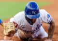 O escritor da Royals exorta a equipe a bloquear o jovem jogador com extensão