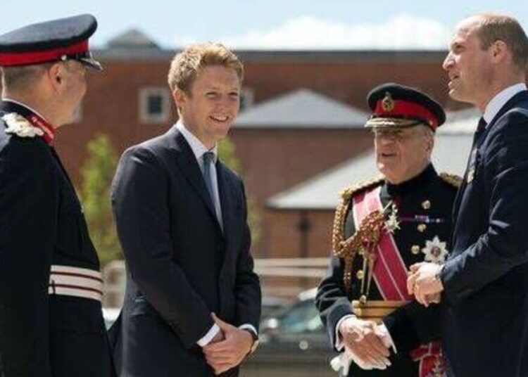 O melhor amigo do príncipe Harry e William enfrenta uma decisão complicada - notícias de celebridades - entretenimento