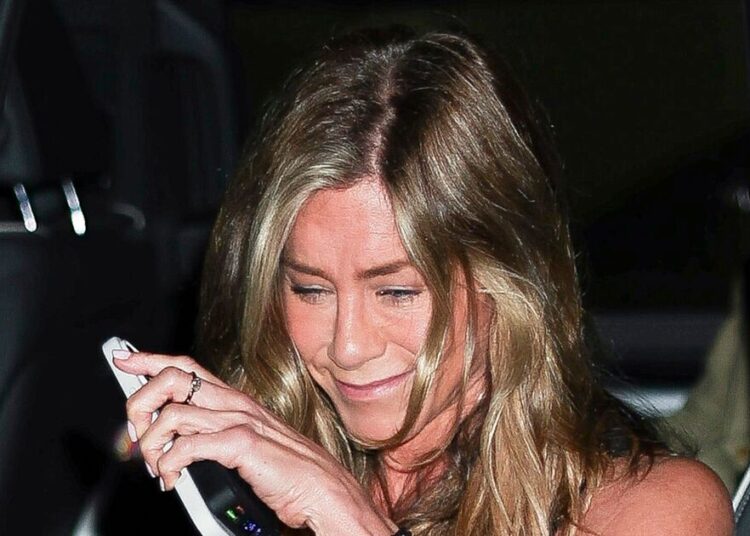 O namorado de Jennifer Aniston luta contra a doença no encontro - notícias de celebridades - entretenimento