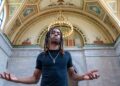O rapper de Detroit Lelo em seu novo álbum, The Industry and Art