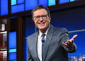O show tardio com Stephen Colbert não está executando novos episódios nesta semana em meio a CBS Brouhaha e Ratings Surge