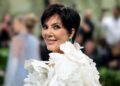Os pés de Kris Jenner na nova foto levantaram uma grande questão dos fãs - NBC4 Washington