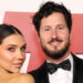 Os profissionais do DWTS iniciam a 34 da temporada, vestidos para confundir, e os fãs não conseguem o suficiente