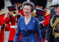 Palácio de Buckingham compartilha uma foto da nova princesa Anne