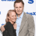 Pamela Anderson e Liam Neeson tocam junto com rumores de namoro em novo vídeo