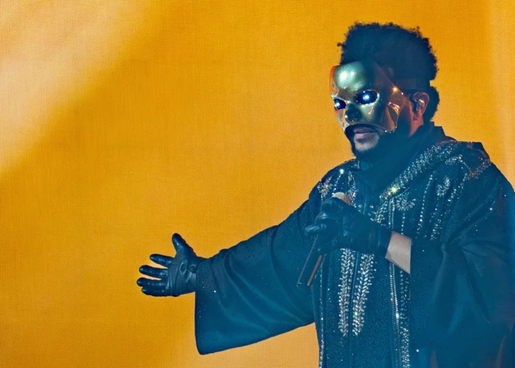 'Para que ele está elevando?' Os fãs especulam por que o Weeknd está de olho no acordo de financiamento de US $ 1 bilhão usando sua música- agora Toronto