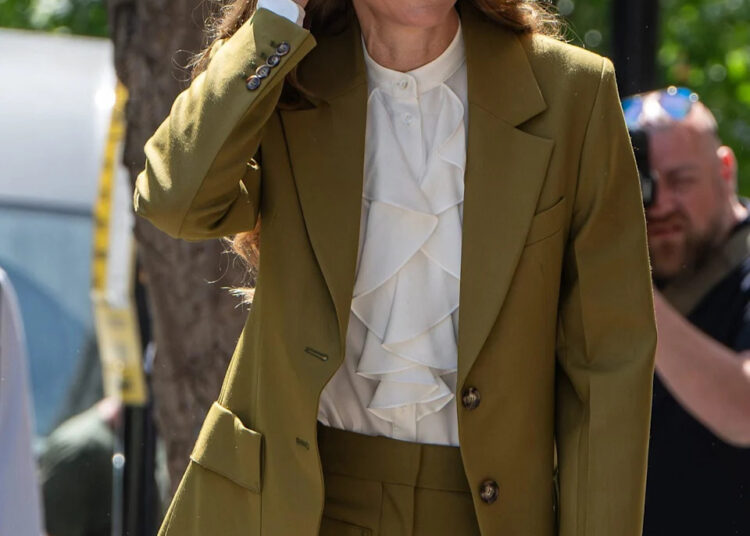 Por que a nova transformação 'loira' de Kate Middleton não está bem com alguns fãs reais atordoados