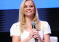 Reese Witherspoon se torna real sobre equilibrar trabalho e maternidade