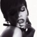 Rihanna atualiza o perfil de mídia social, desperta nova especulação musical