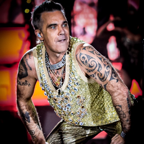 Robbie Williams para celebrar o novo álbum com o Intimate London Show - Music News