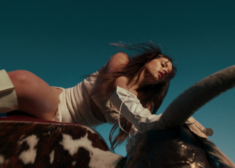 Rosalía diz que seu novo álbum não soa como 'Motomami' "em todo"