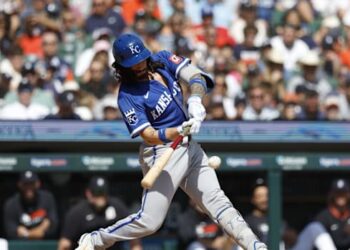 Royals previsto para não tender lutando pelo ex-Roy depois de 2025 Rough