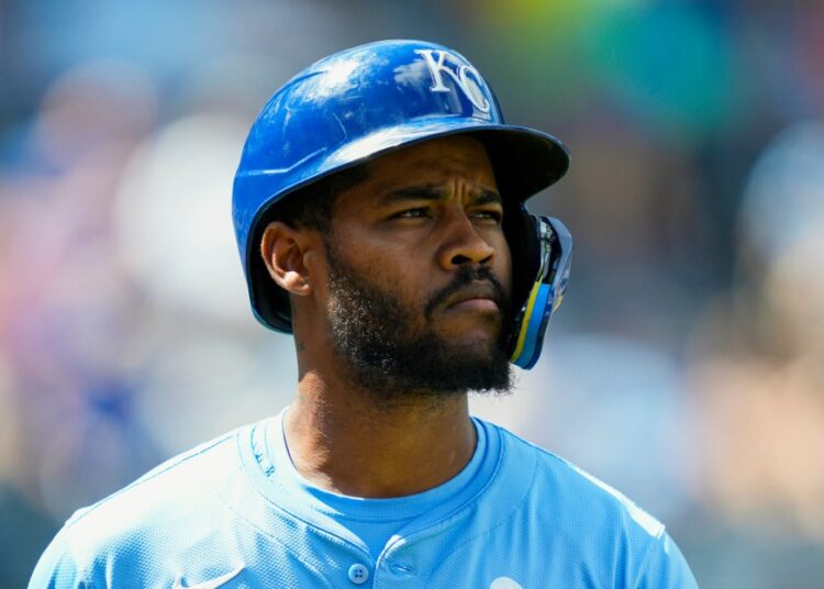Royals reage resultados: Quem merece uma extensão de contrato?