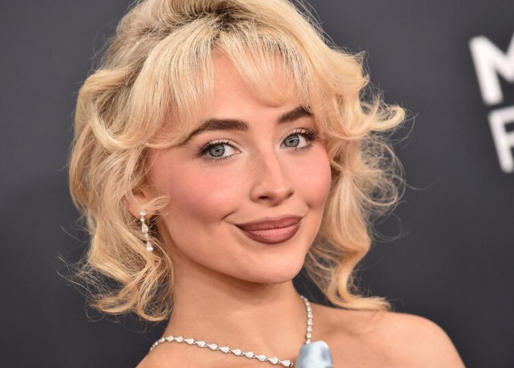 Sabrina Carpenter Olhando o papel em 'Mamma Mia 3': 'seria um sonho tornado realidade' (exclusivo) - revista Star