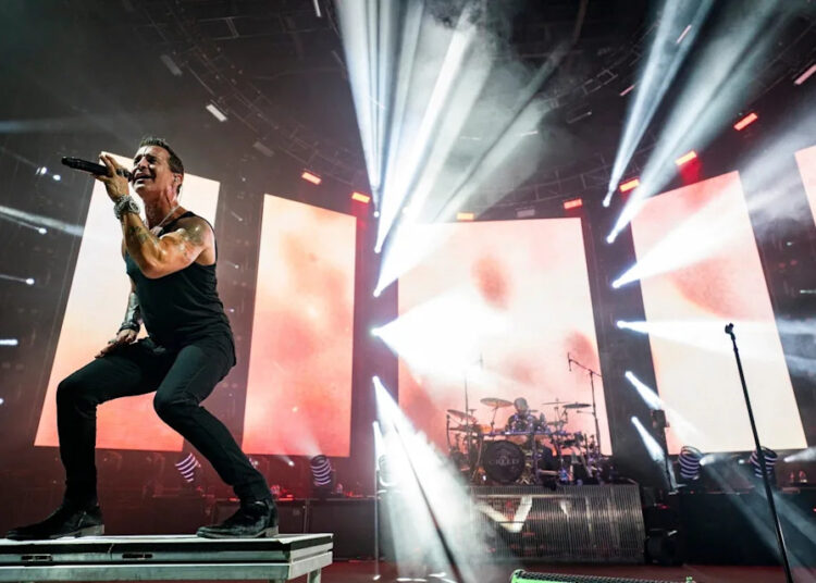 Scott Stapp, de Creed, para a manchete Klaq Rocks the Park, em outubro, no centro de El Paso