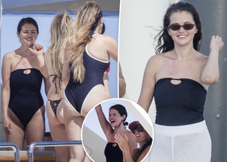 Selena Gomez ostenta sua figura durante a viagem de iate das meninas para Cabo
