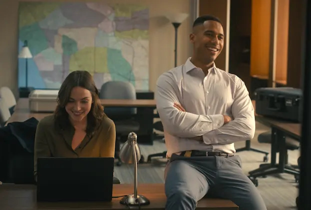 Shepherd e Bell também podem ser uma 'coisa' ...? Violett Beane pesa