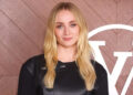 Sophie Turner diz que a mídia social "quase a destruiu" como uma jovem atriz