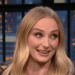 Sophie Turner revela experiência no set 'vil' com Kit Harington