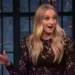 Turner explicou como ela involuntariamente terminou um casal noivo (tarde da noite com Seth Meyers/YouTube)