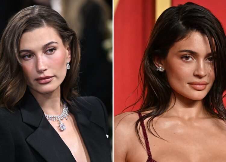 Status bilionário 'dentro do alcance' para Hailey Bieber, enquanto Rhode supera o sucesso inicial de Kylie Jenner (exclusivo) - Star Magazine