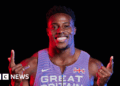 Strictly Come Dancing revela a estrela dos gladiadores Harry Aikines-Areeetey como a primeira celebridade de 2025
