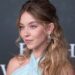 Sydney Sweeney usa jeans azul no novo post do Instagram em meio à controvérsia