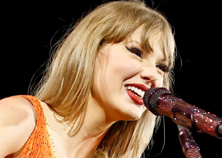 Taylor Swift Fãs se transformou em um frenesi após seu principal anúncio de 12º álbum de estúdio