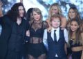 Taylor Swift alimenta Ariana Grande e Lady Gaga 'Showgirl' Theorys