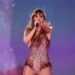 Taylor Swift aparece em nada além de um maiô inspirado na espetáculo na capa do álbum