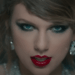 Taylor Swift fica muito sexy em capas de álbuns alternativas