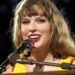 Taylor Swift provoca possíveis primeiras letras do novo álbum