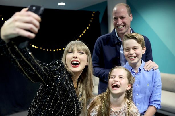Taylor Swift revela dilema estranho ao conhecer o príncipe William com Travis Kelce