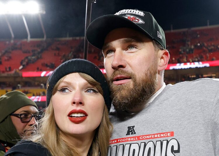 Taylor Swift zomba da reputação da NFL no podcast de Travis Kelce