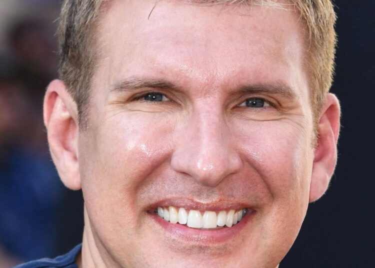Todd Chrisley nega fazer sexo com o parceiro de negócios masculino, diz 'ele voltaria para segundos' se eles tivessem - revista Star