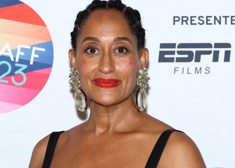 Tracee Ellis Ross compartilha uma história de namoro em Cremeworth