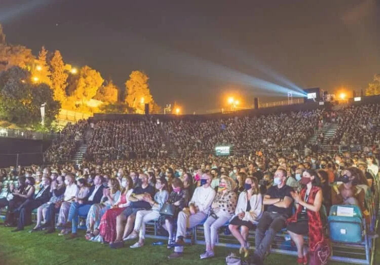 Uma exploração escura e bem feita de famílias e repressão israelense